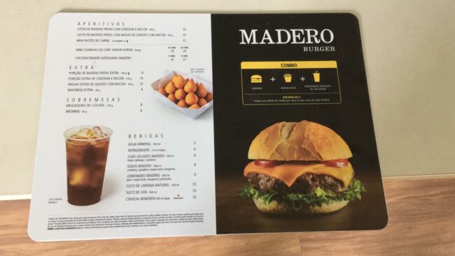 Cardápio com impressão UV