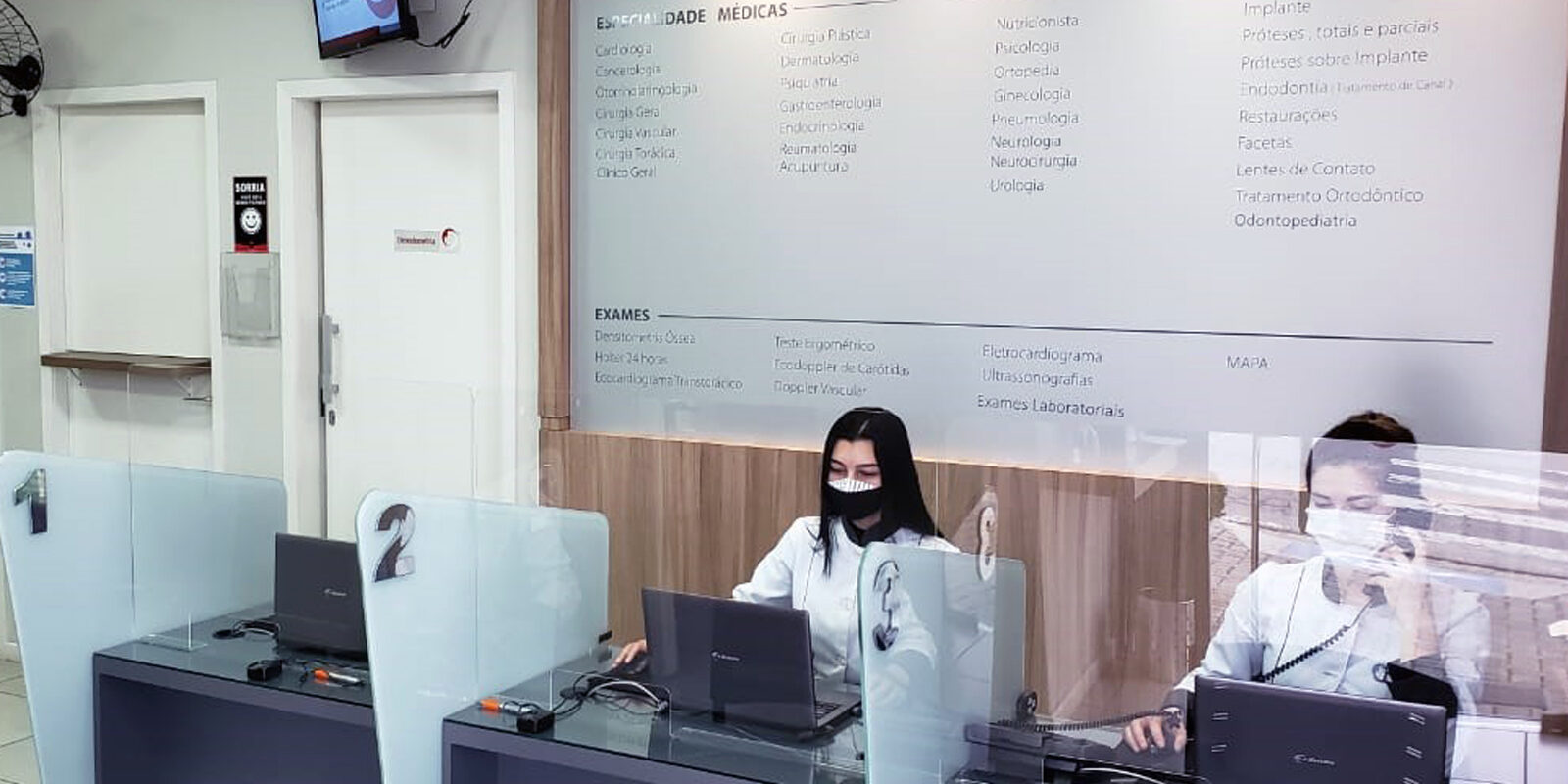 Barreira de acrílico covid-19