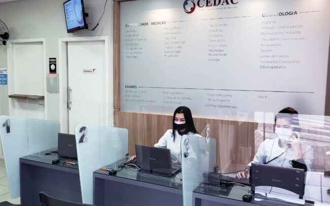 Barreira de acrílico covid-19